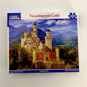 1000 piece Puzzle Theme:Neuschwanstein Castle.